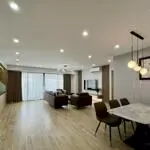 Tôi cần bán chung cư 129d trương định 95m2, 3 ngủ, 2 vs nhỉnh 4 tỷ