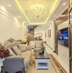 Bán nhà xuân thuỷ 39m2 nhà đẹp vị trí đẹp khu dân trí cao 7.65 tỷ