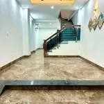 Bán nhà mễ trì thượng, 4 tầng, 6 ngủ, 15m ra ô tô tránh, giá 7.5 tỷ